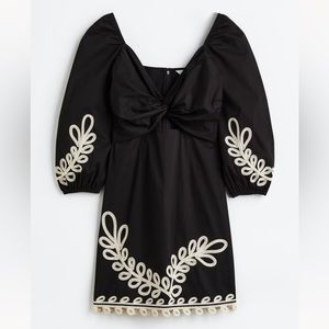 BNWT H&M XS Embroidered Dress